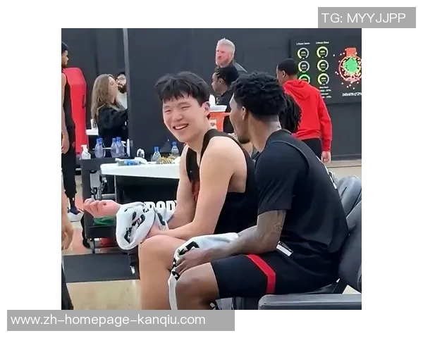 杨瀚森赴美特训备战选秀训练师曾服务詹姆斯韦德等篮球巨星